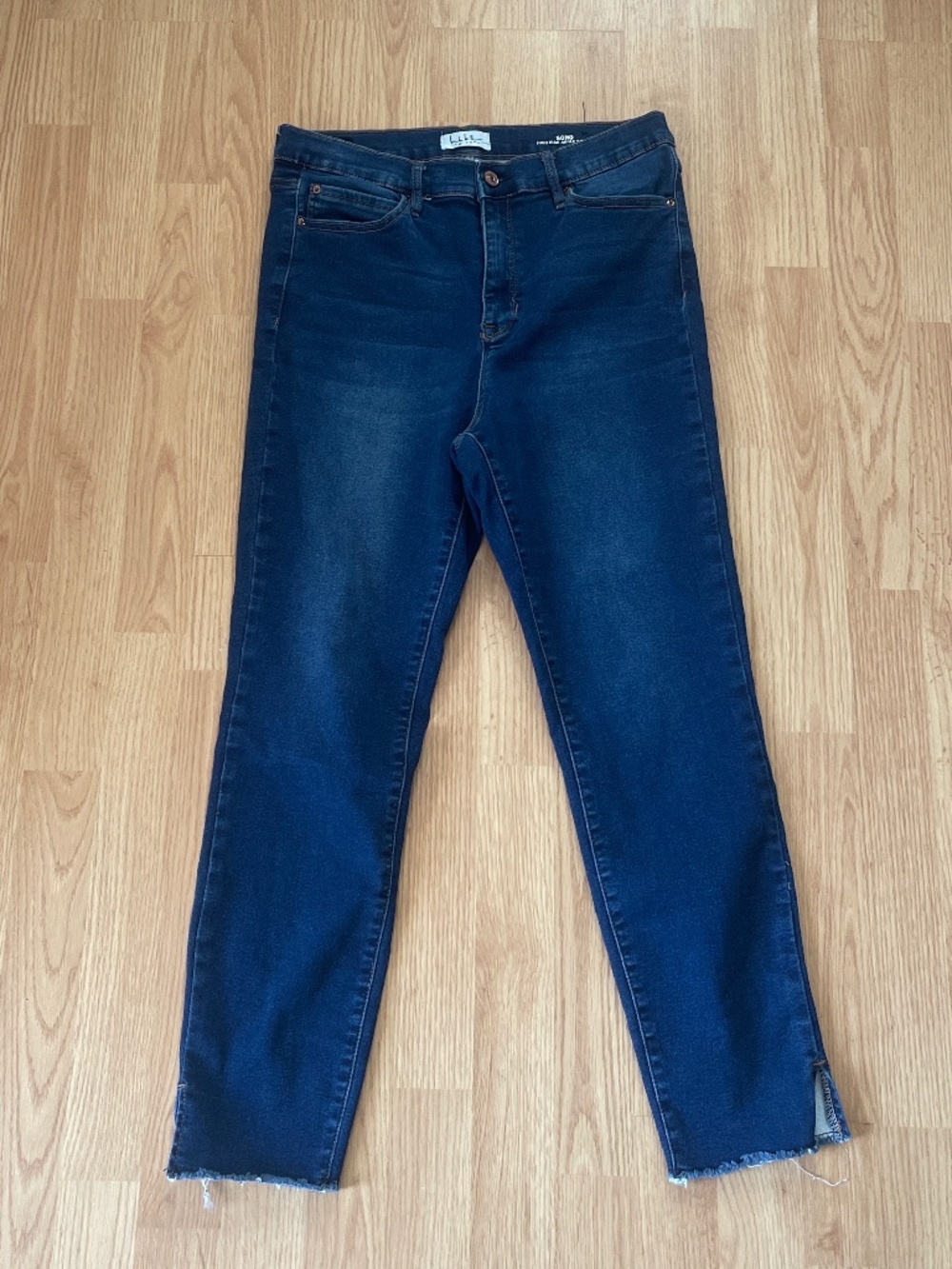 Nicole Miller SOHO High Rise Ankle Skinny Dark Wash Denim Jeans Size 12 - Picture 3 of 13